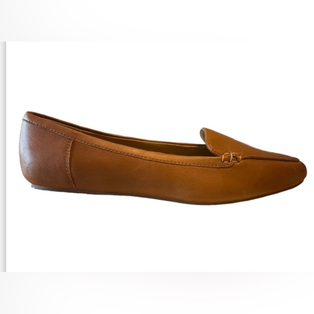 Classic Tan Loafers for Women